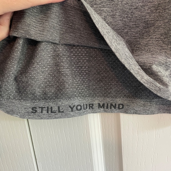 Swiftly Tech Long-Sleeve Shirt 2.0 Hip Length (12) - Picture 4 of 6